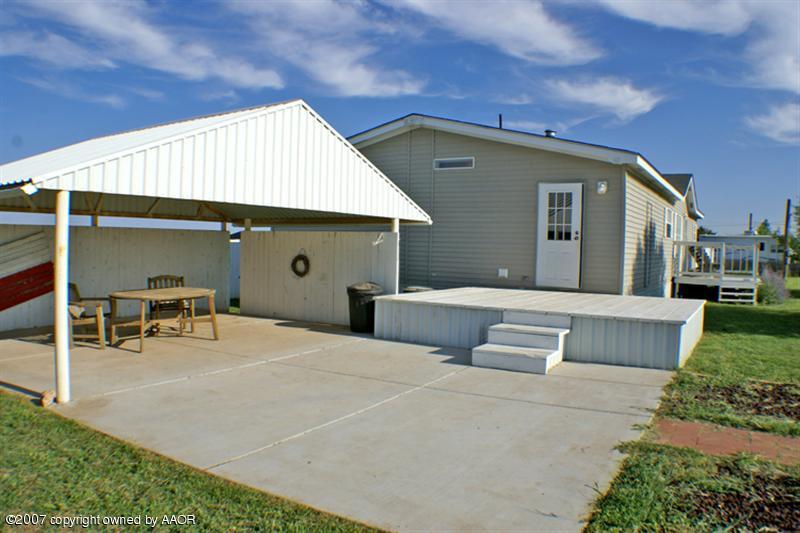 14704 Jonathan Road Amarillo, TX 79118 - Photo 15 of 15 Side patio