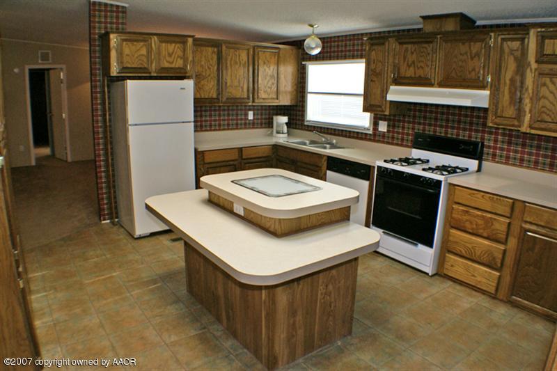 14704 Jonathan Road Amarillo, TX 79118 - Photo 5 of 15 kitchen 2