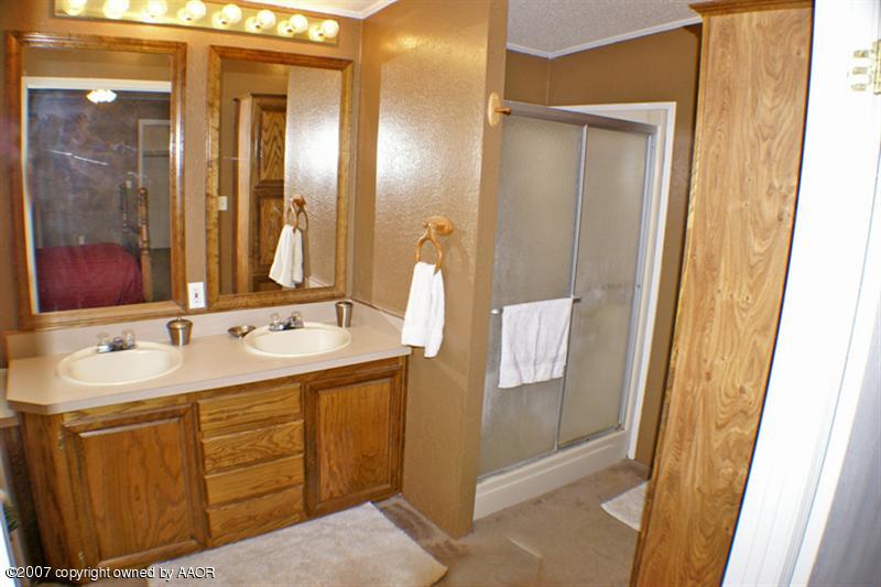 14704 Jonathan Road Amarillo, TX 79118 - Photo 8 of 15 Master Bath