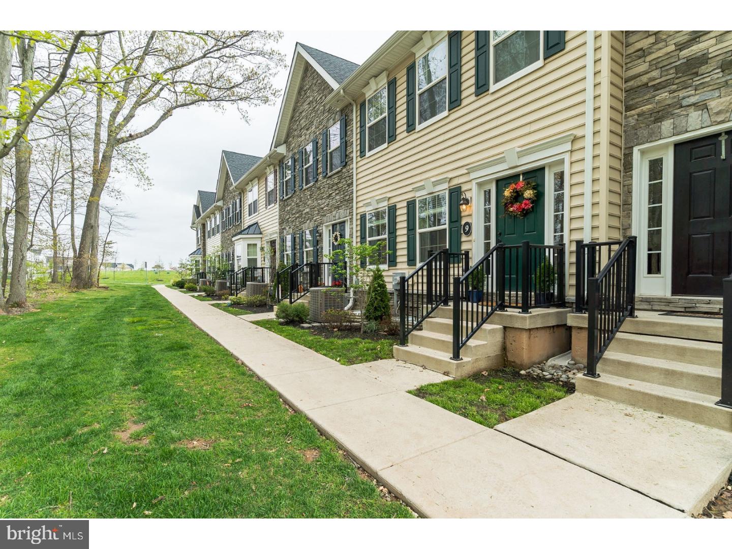 3880 Cephas Child Road, Unit 9 Doylestown, PA 18902 - Photo 3 of 25