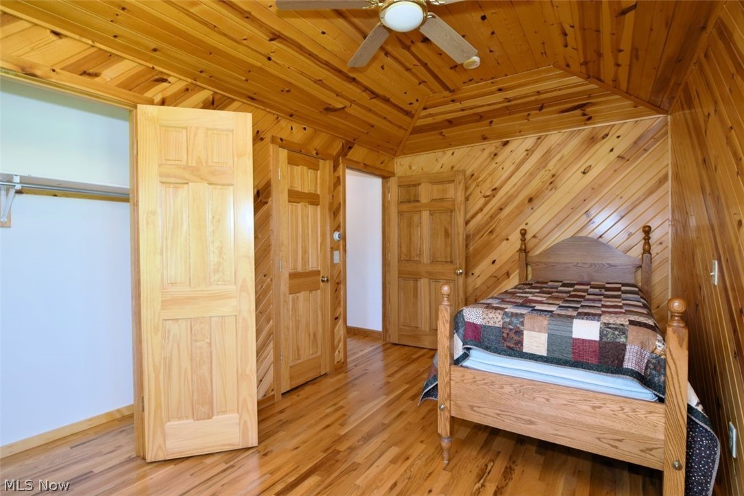 15227 Leroy Road Thompson, OH 44086 - Photo 27 of 50 Another angle of the bedroom with larger closet open.