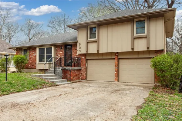 $340,000 | 803 Melrose Street, Liberty, MO 64068