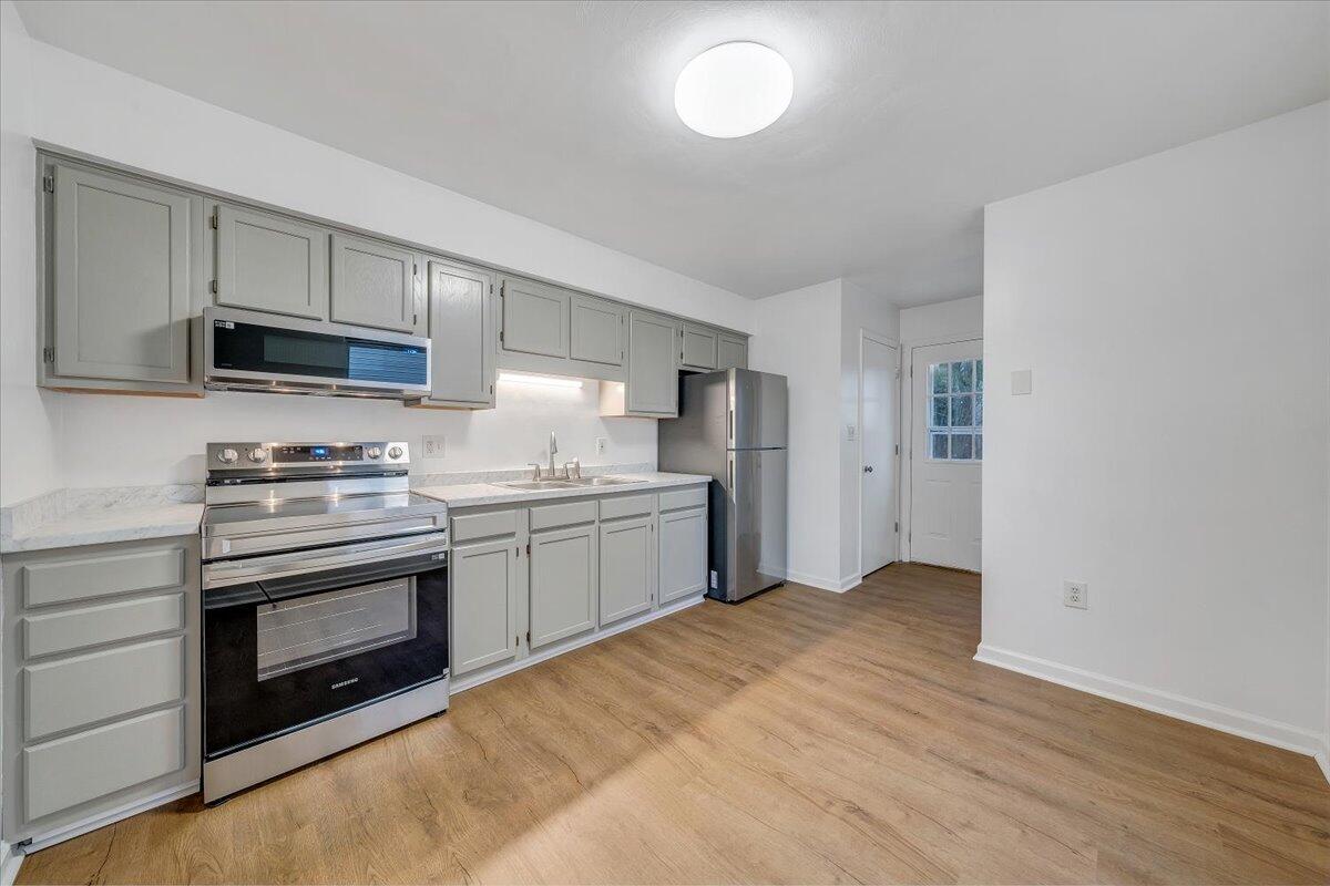 1208 Cleveland Avenue Southwest Roanoke, VA 24016 - Photo 11 of 28 08-MIB01335