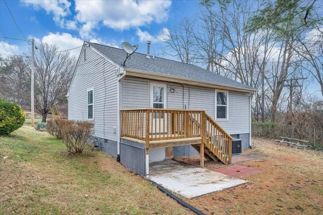 $224,900 | 1208 Cleveland Avenue Southwest, Roanoke, VA 24016