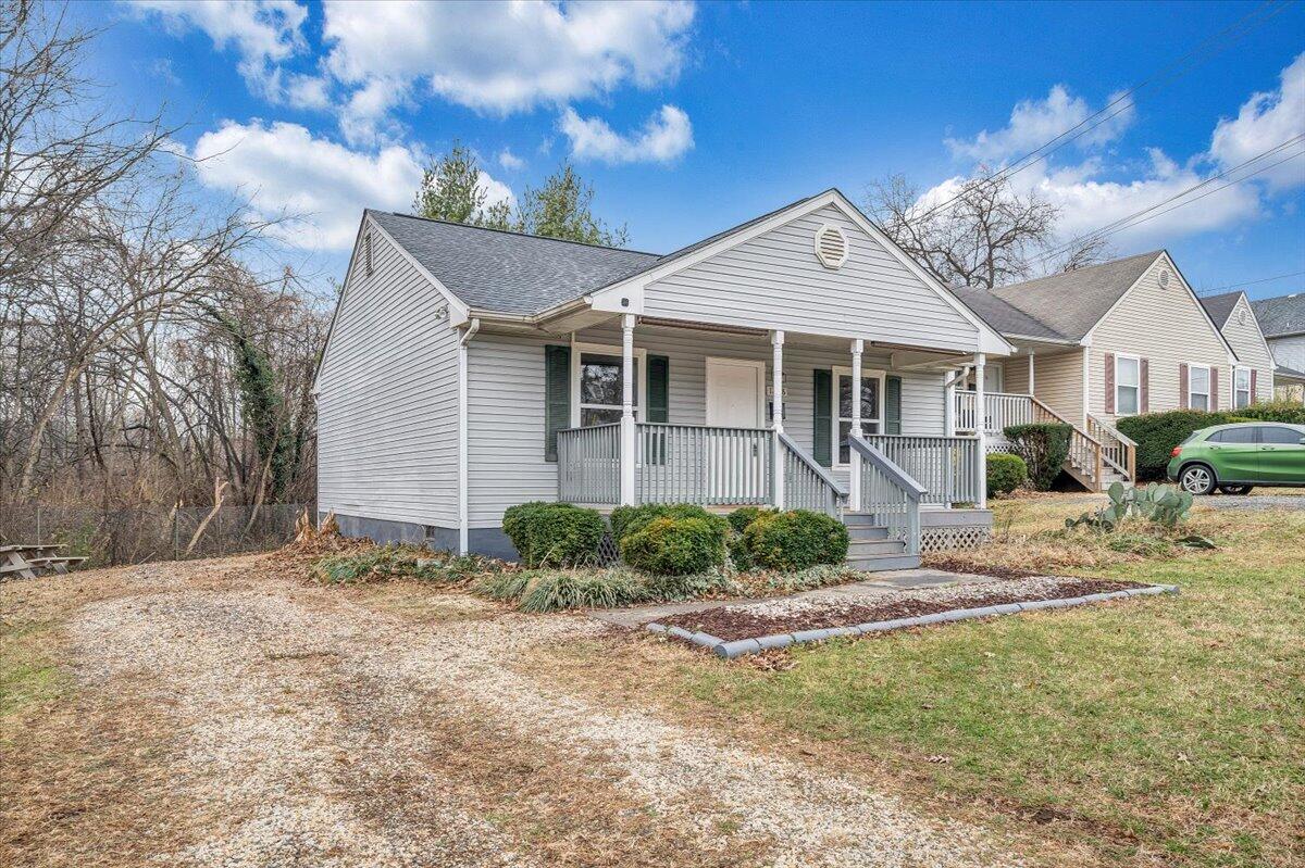 1208 Cleveland Avenue Southwest Roanoke, VA 24016 - Photo 4 of 28 26-MIB01395
