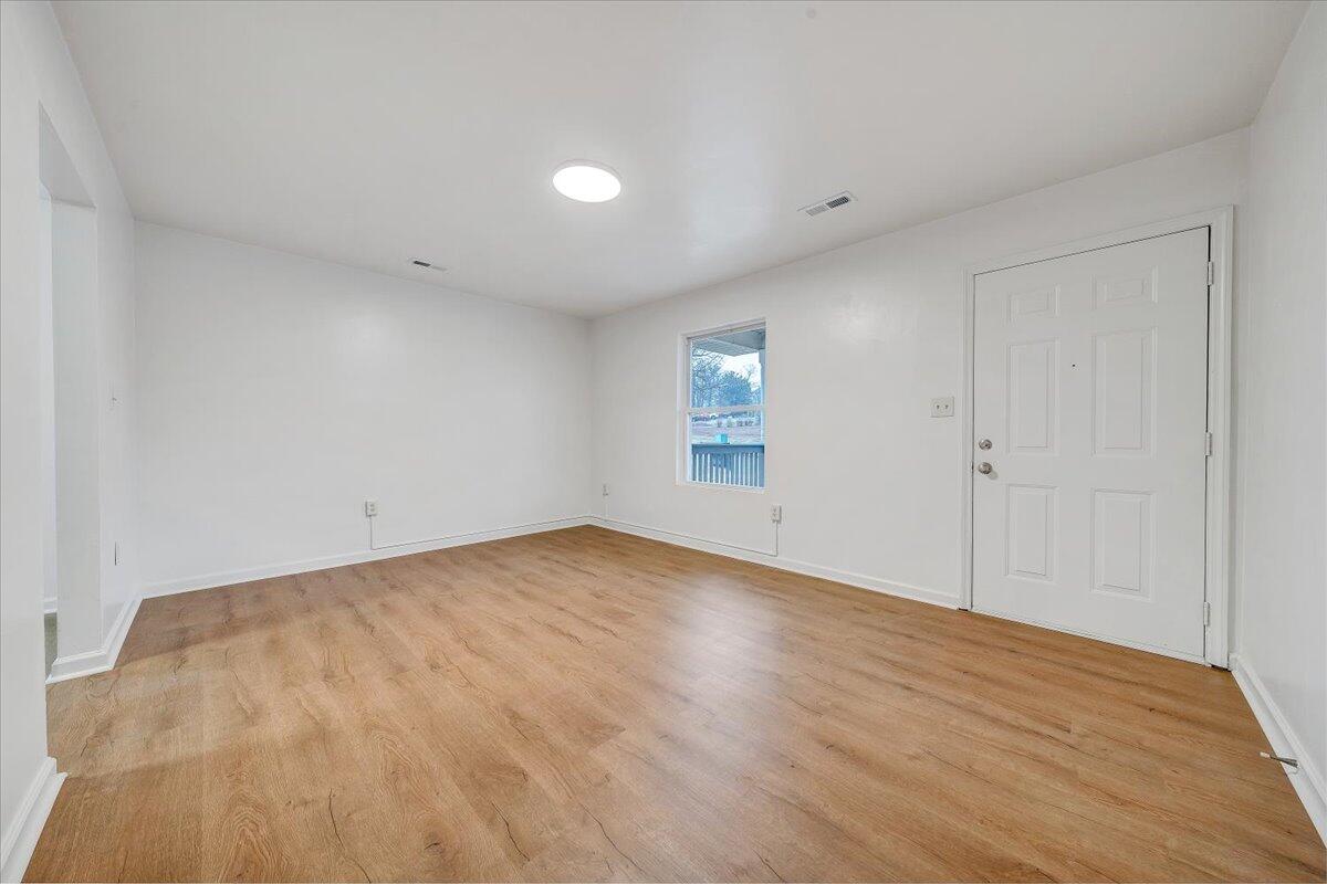 1208 Cleveland Avenue Southwest Roanoke, VA 24016 - Photo 7 of 28 04-MIB01320