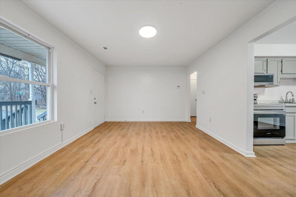 1208 Cleveland Avenue Southwest Roanoke, VA 24016 - Photo 9 of 28 06-MIB01326