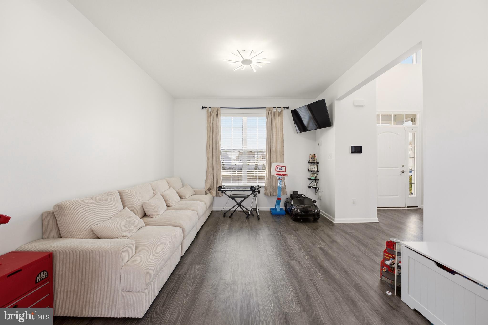 1 Champlain Street Sicklerville, NJ 08081 - Photo 4 of 36