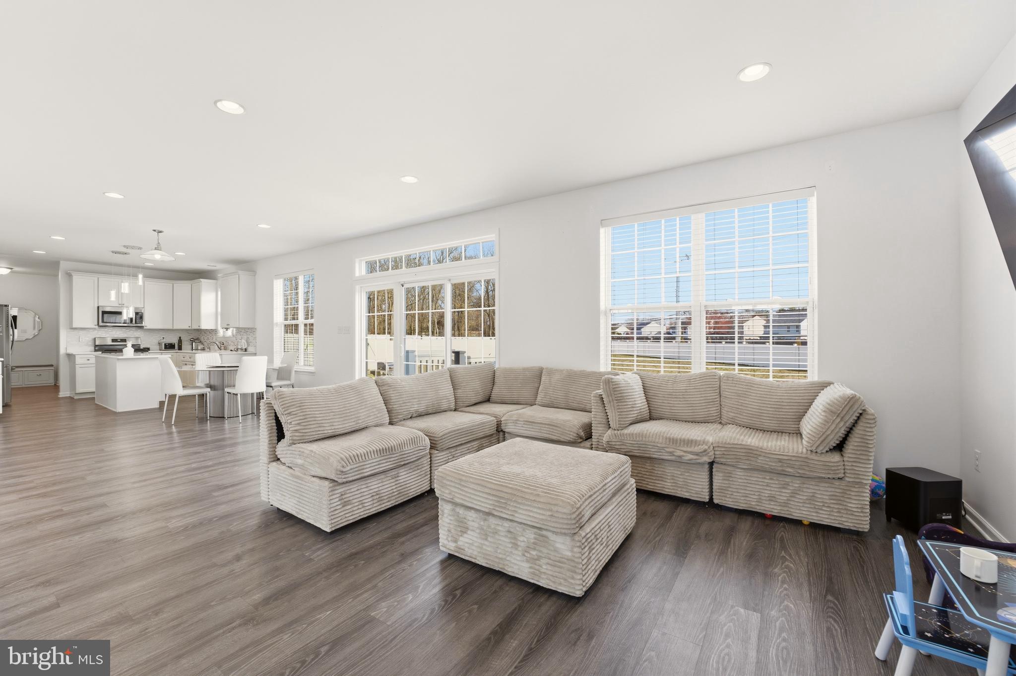 1 Champlain Street Sicklerville, NJ 08081 - Photo 5 of 36