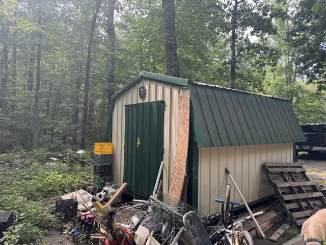 a view of a small yard