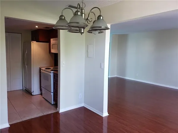 $1,490 | 500 Northeast 2nd Street, Unit 425, Dania Beach, FL 33004