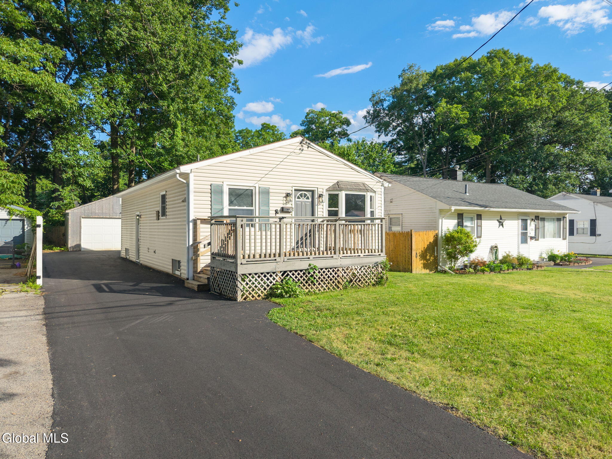 420 Chiswell Road Schenectady, NY 12304 - Photo 1 of 34 1-420ChiswellSt_01