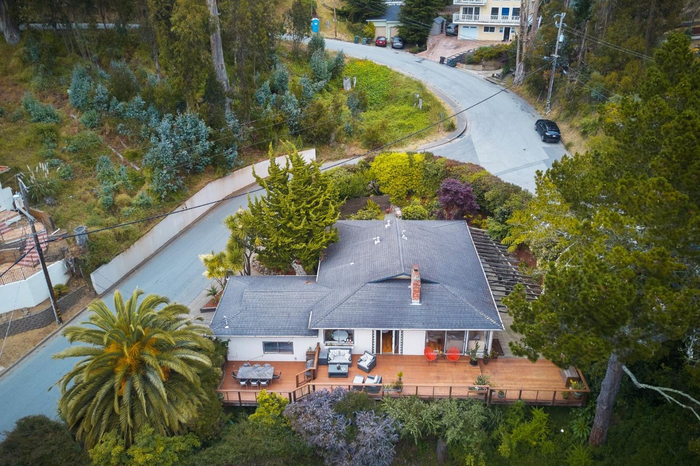 262 San Clemente Road El Granada, CA 94019 - Photo 1 of 33 Gallery Image 1