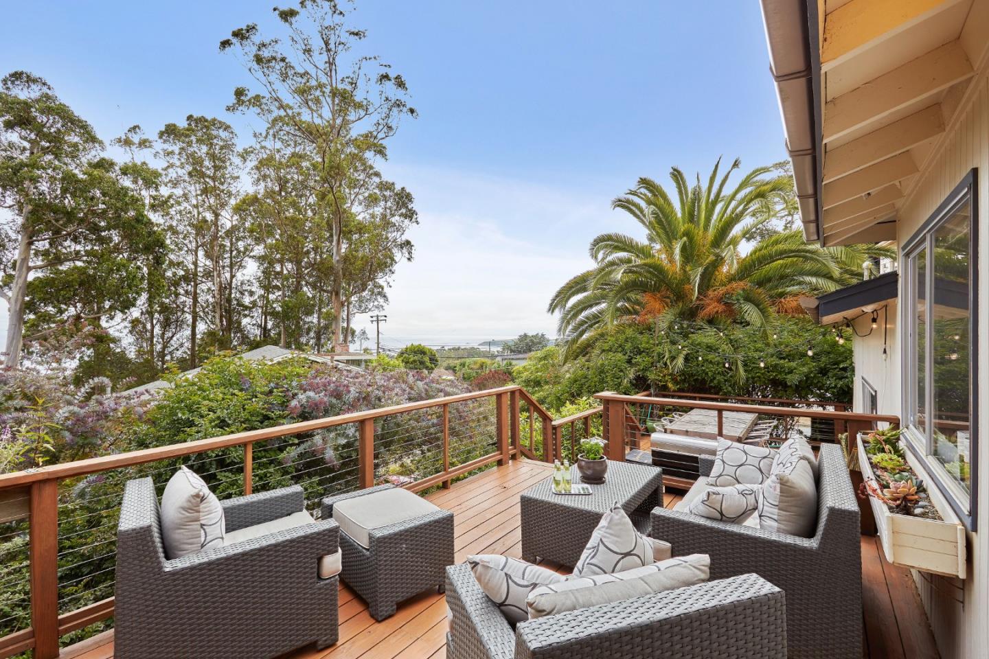 262 San Clemente Road El Granada, CA 94019 - Photo 12 of 33 Gallery Image 12