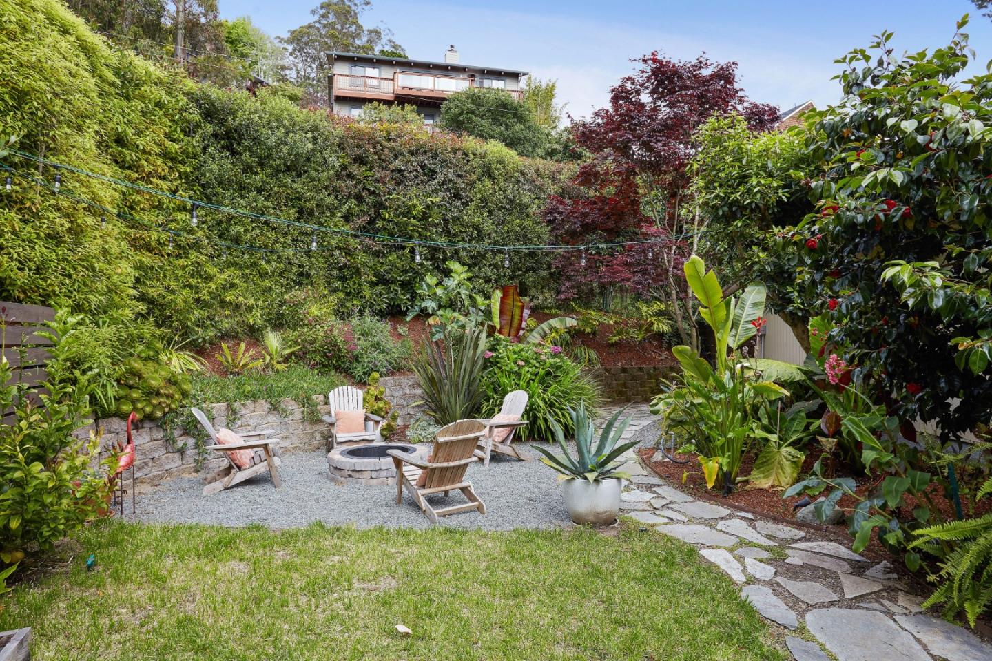 262 San Clemente Road El Granada, CA 94019 - Photo 5 of 33 Gallery Image 5