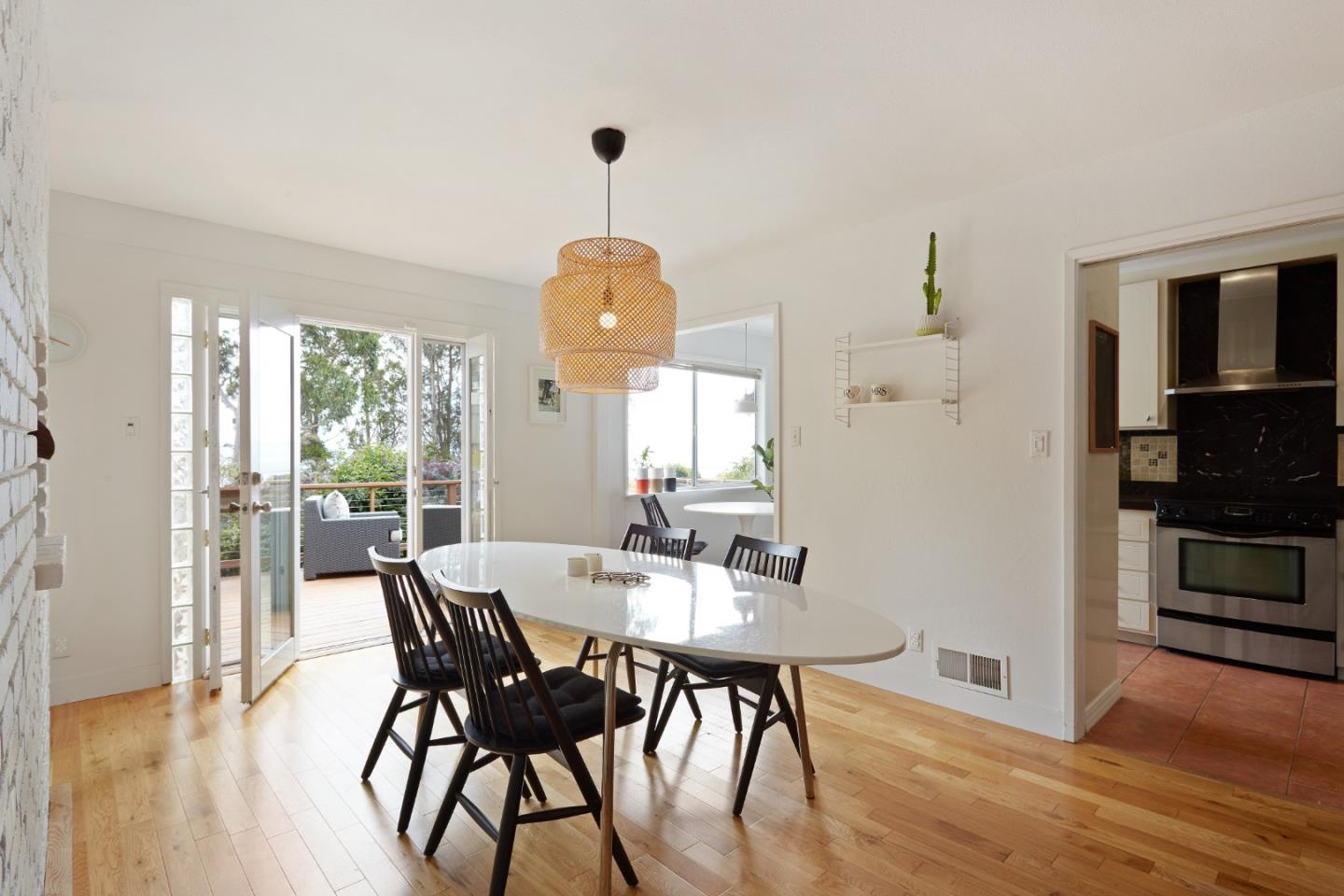 262 San Clemente Road El Granada, CA 94019 - Photo 10 of 33 Gallery Image 10
