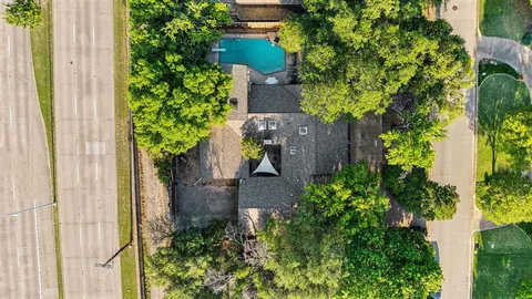 $1,059,200 | 6517 Briarmeade Drive, Dallas, TX 75254