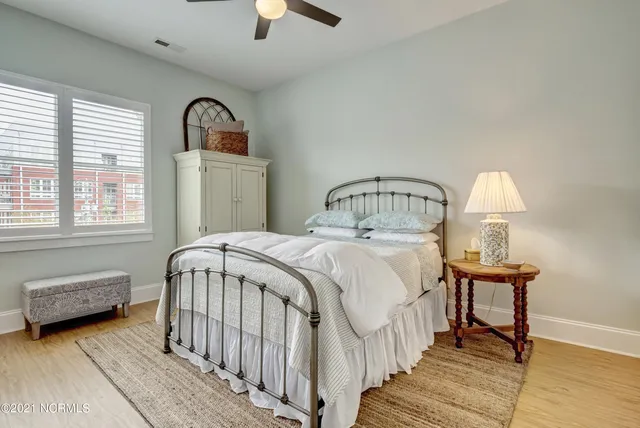 $2,200 | 715 North 4th Street, Unit 302, Wilmington, NC 28401