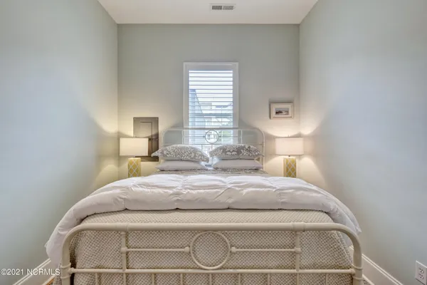 $2,200 | 715 North 4th Street, Unit 302, Wilmington, NC 28401