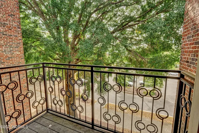 $2,200 | 715 North 4th Street, Unit 302, Wilmington, NC 28401