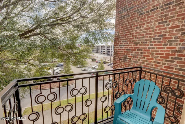 $2,200 | 715 North 4th Street, Unit 302, Wilmington, NC 28401
