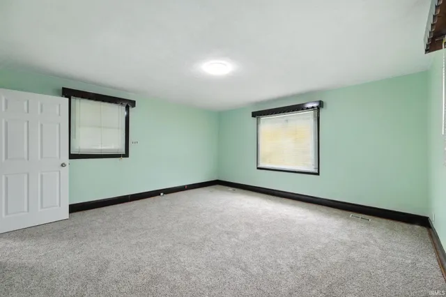 $235,000 | 862 South Jackson Street, Frankfort, IN 46041