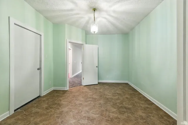 $235,000 | 862 South Jackson Street, Frankfort, IN 46041