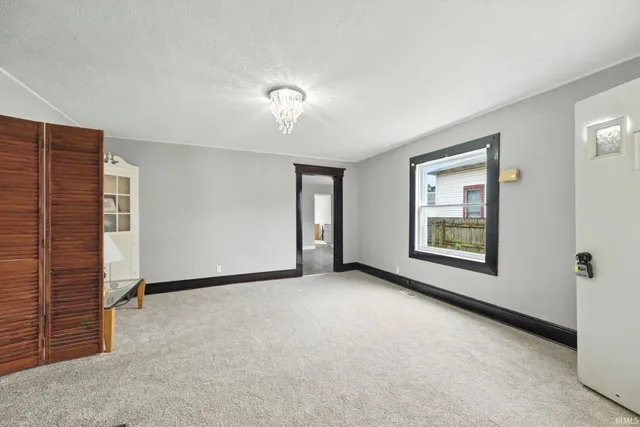 $235,000 | 862 South Jackson Street, Frankfort, IN 46041