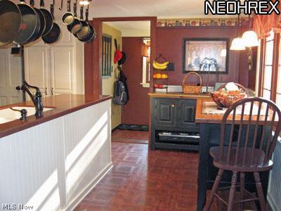 6958 Som Center Road Solon, OH 44139 - Photo 6 of 25 Kitchen