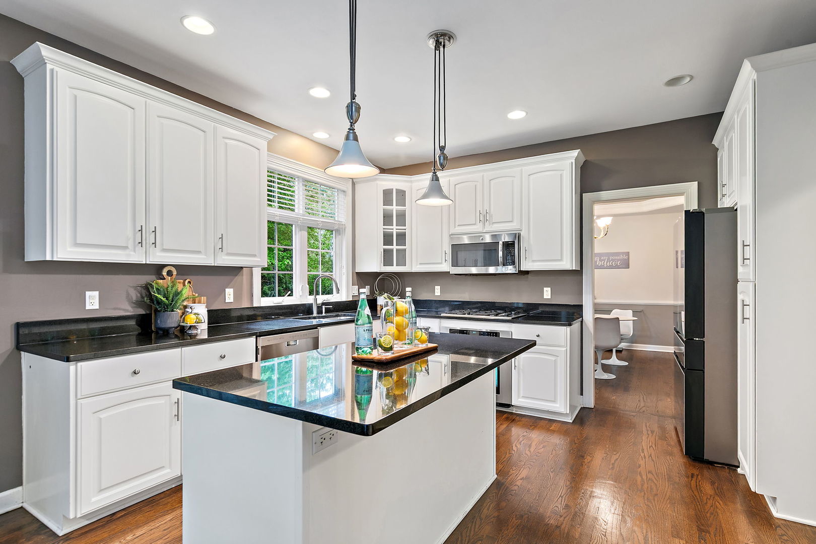 40-w017 Carl Sandburg Road St. Charles, IL 60175 - Photo 9 of 44