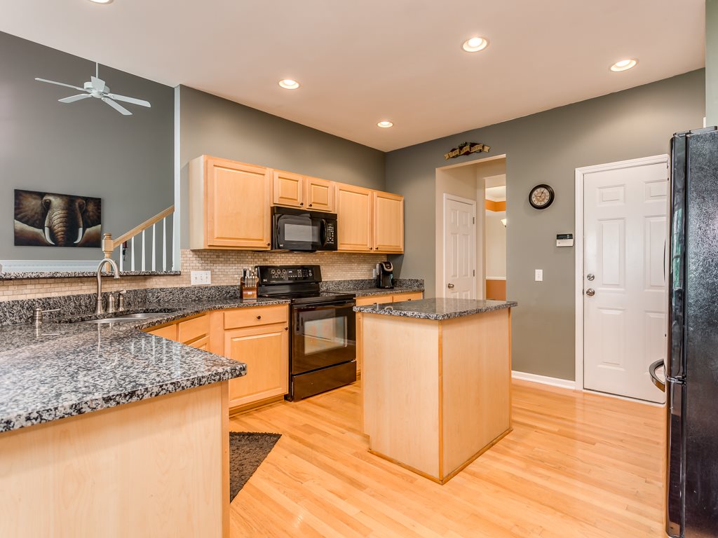 122 Timberleaf Drive Duncan, SC 29334 - Photo 6 of 25