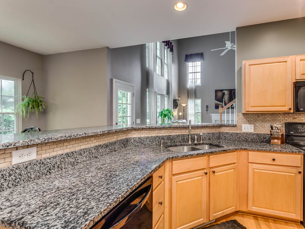 122 Timberleaf Drive Duncan, SC 29334 - Photo 7 of 25