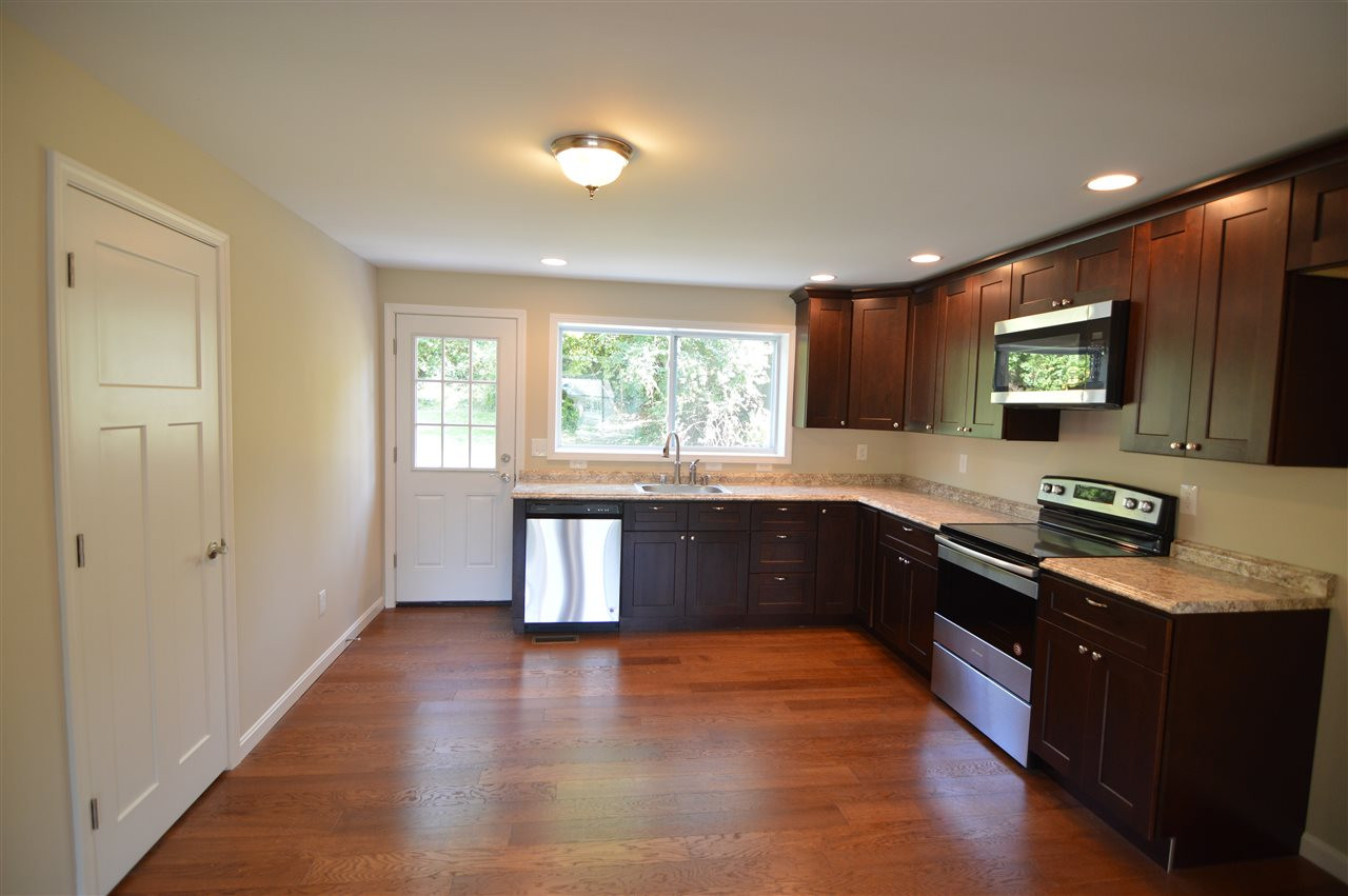 412 Stevenson Road Erlanger, KY 41018 - Photo 4 of 24 Gallery Image 4