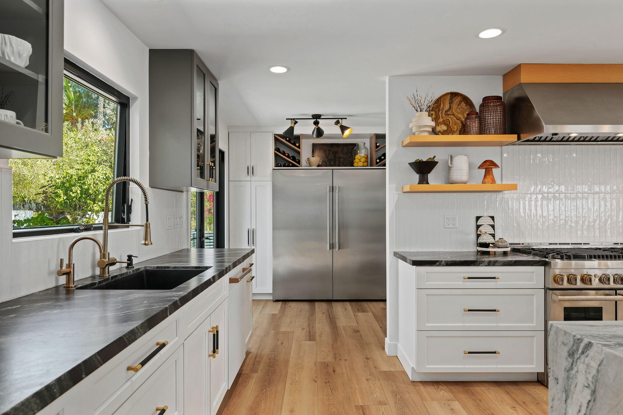 840 San Roque Road Santa Barbara, CA 93105 - Photo 13 of 68 Kitchen