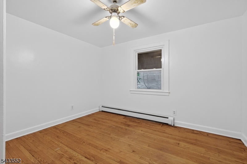 1231 Union Street Linden, NJ 07036 - Photo 5 of 32