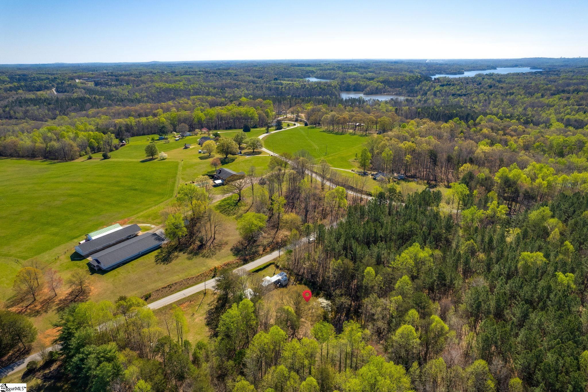 2114 Noe Road Greer, SC 29651 - Photo 3 of 11