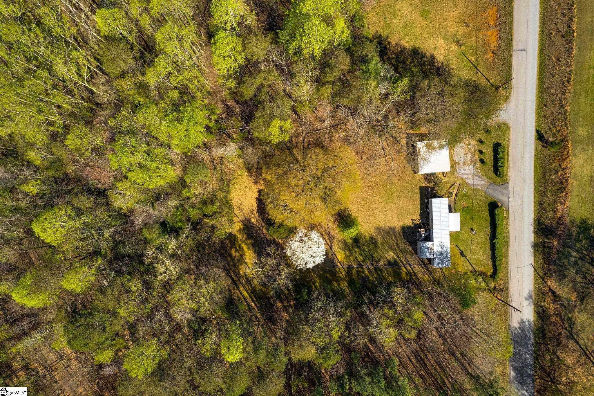 2114 Noe Road Greer, SC 29651 - Photo 6 of 11