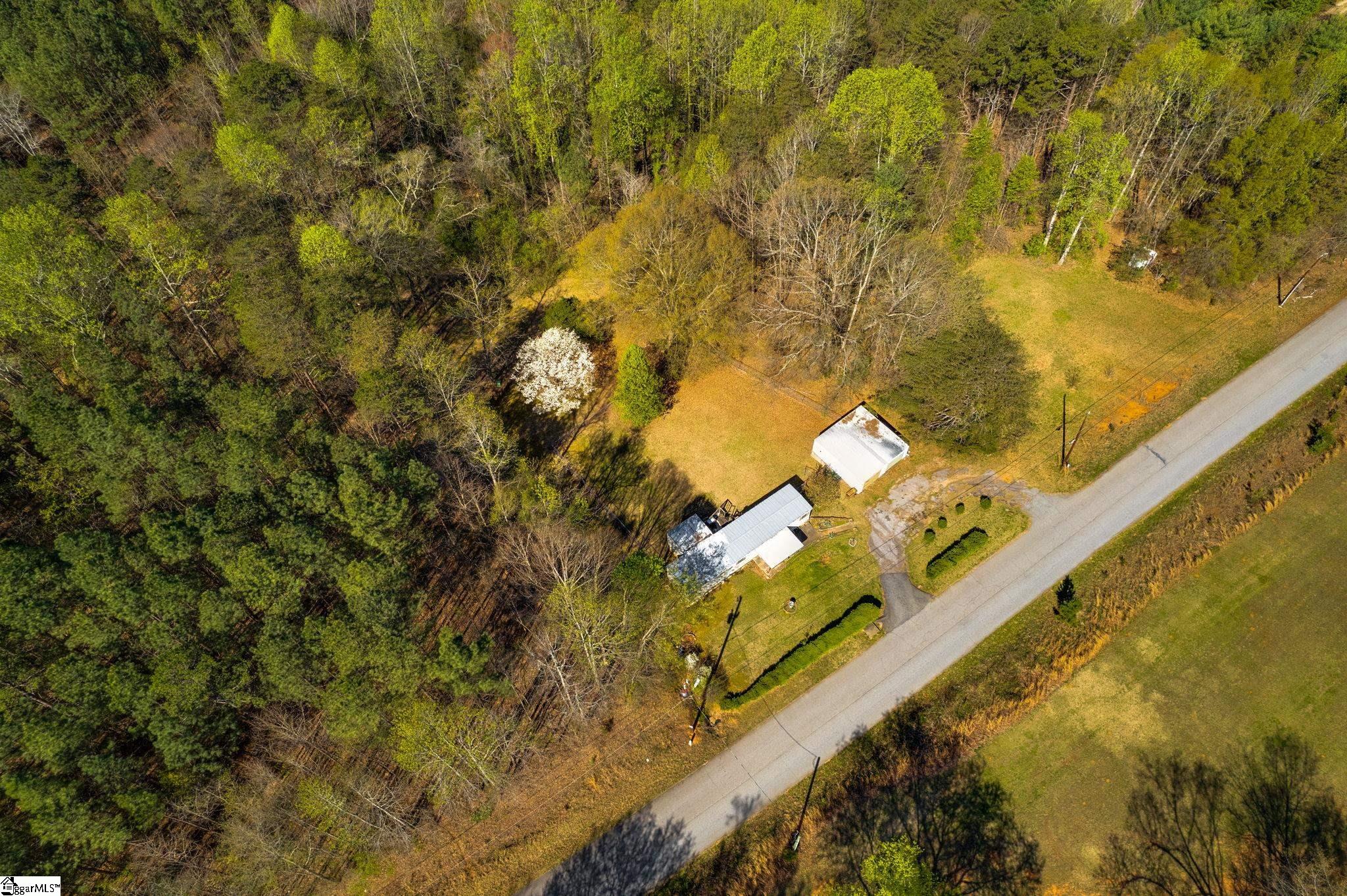 2114 Noe Road Greer, SC 29651 - Photo 8 of 11