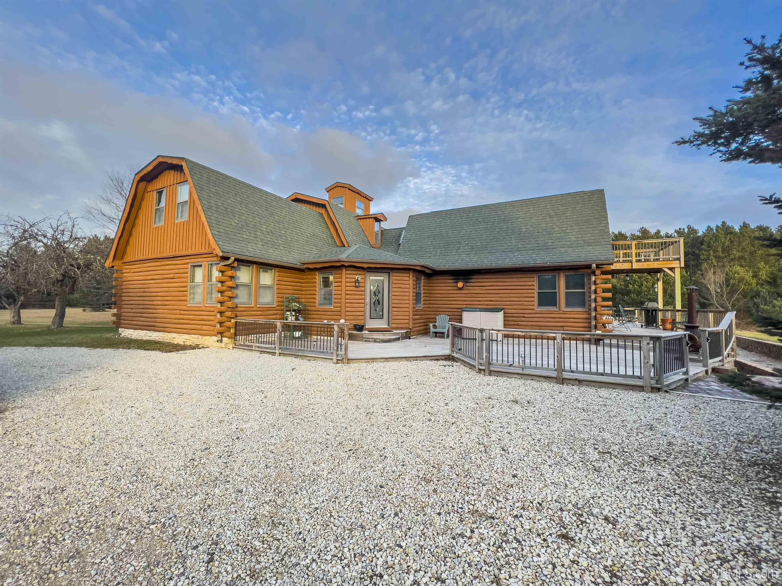 6685 South 75 Road Gladstone, MI 49837 - Photo 5 of 42 Gallery Image 5
