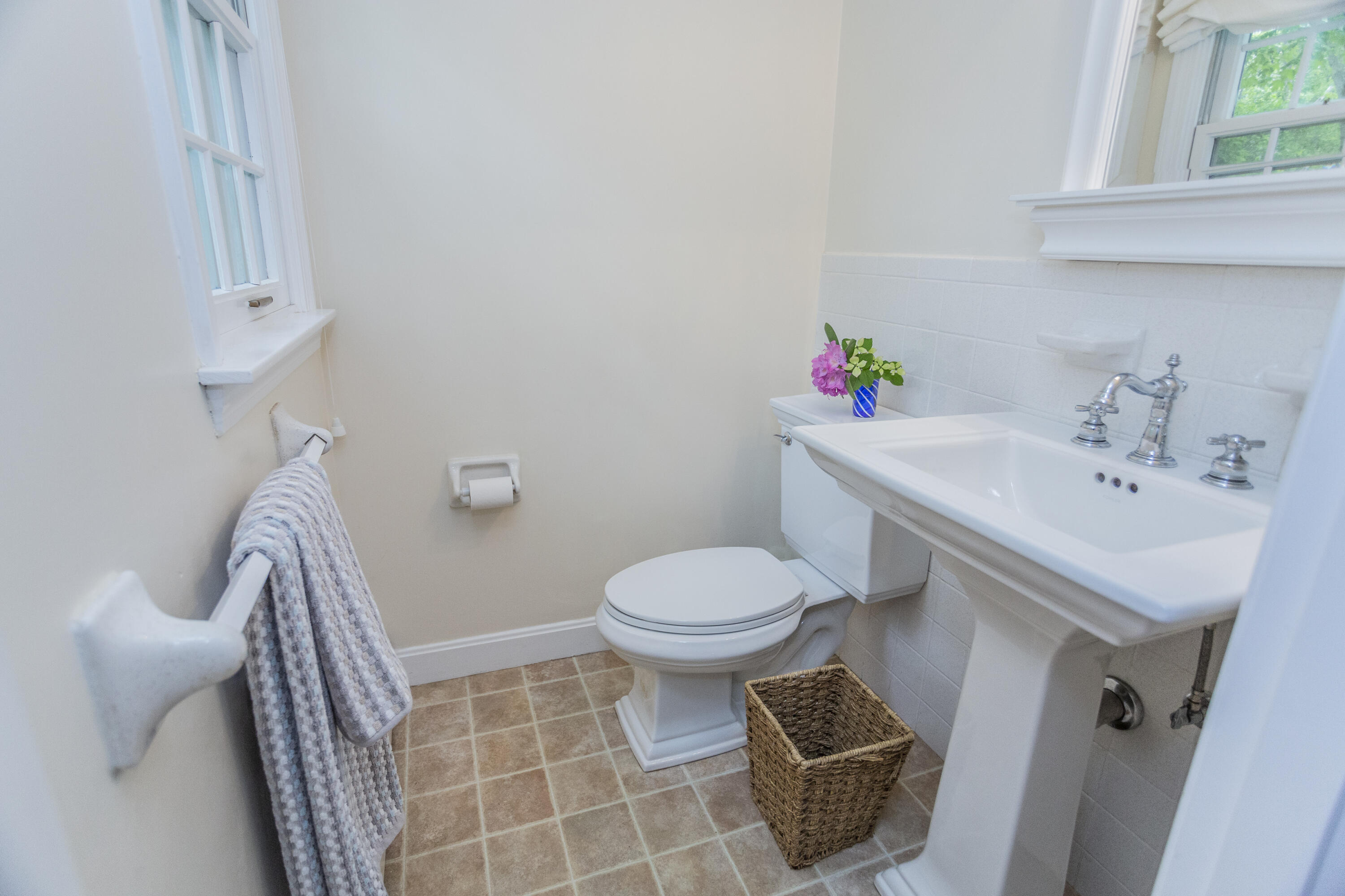 986 Millstone Road Brewster, MA 02631 - Photo 17 of 44 Primary Ensuite
