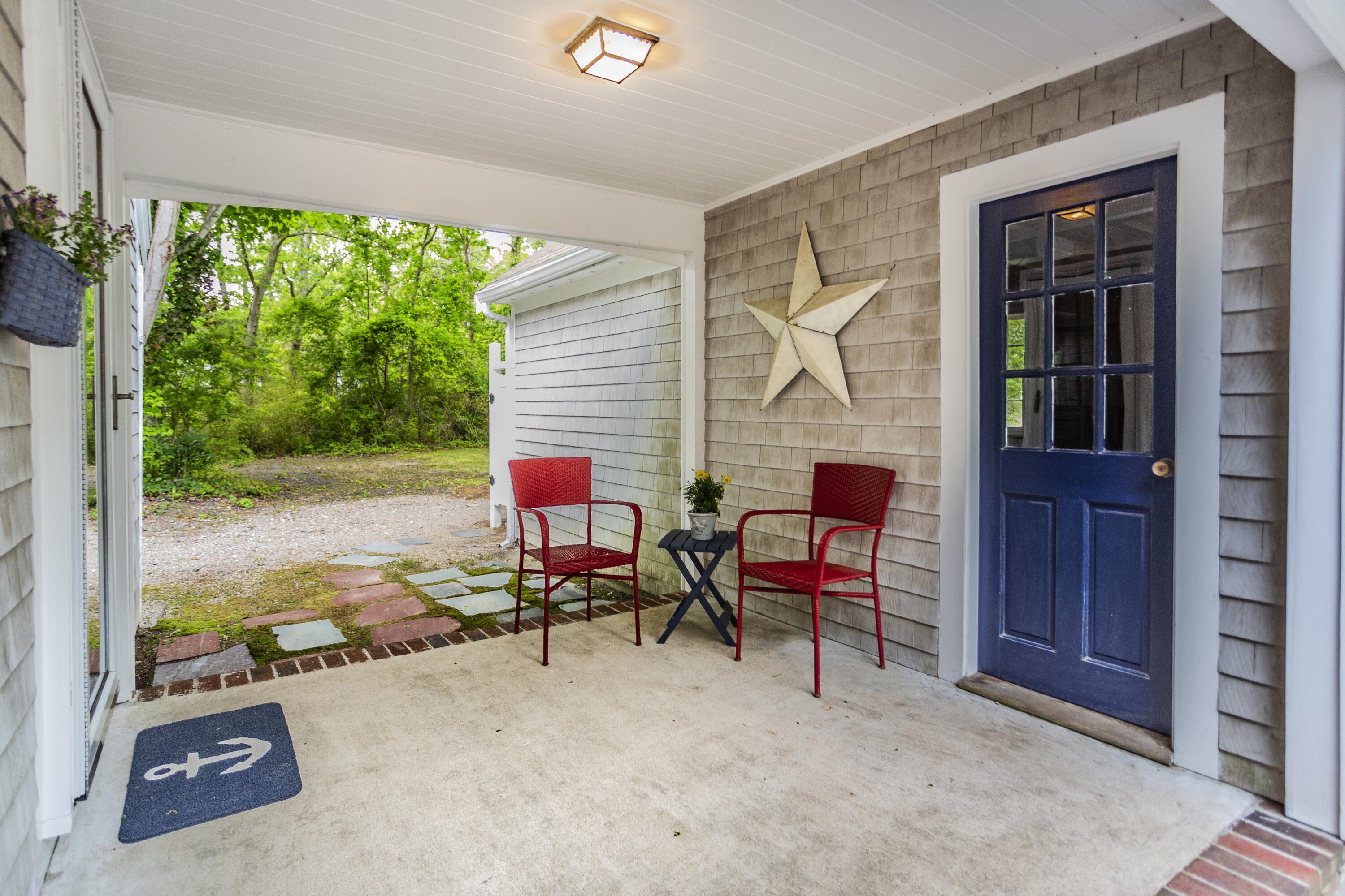 986 Millstone Road Brewster, MA 02631 - Photo 34 of 44 Breezeway