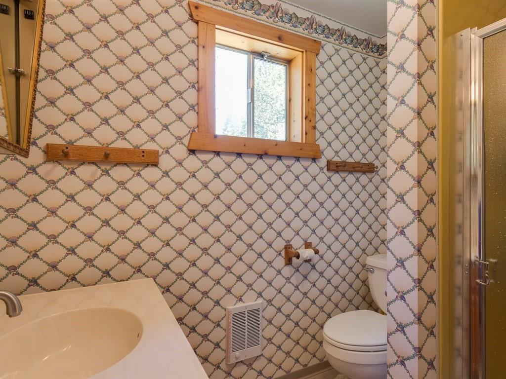 1071 Riverbend Loop Road Cusick, WA 99119 - Photo 14 of 20