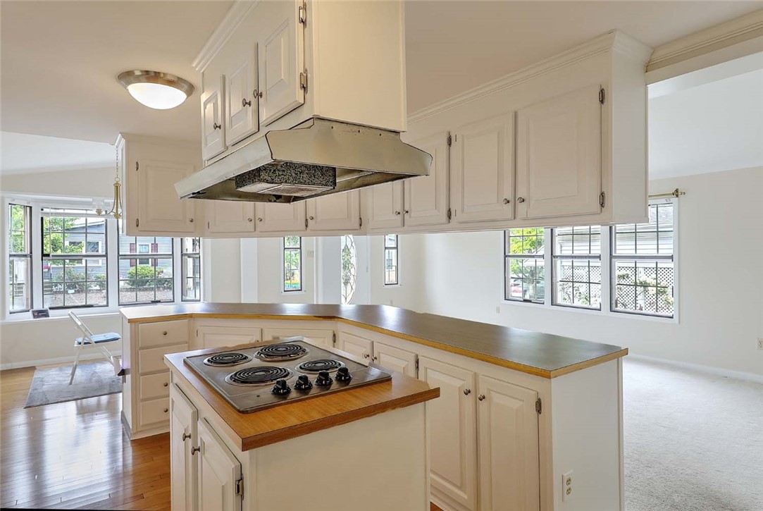 7 Queens Road Attleboro, MA 02703 - Photo 11 of 28