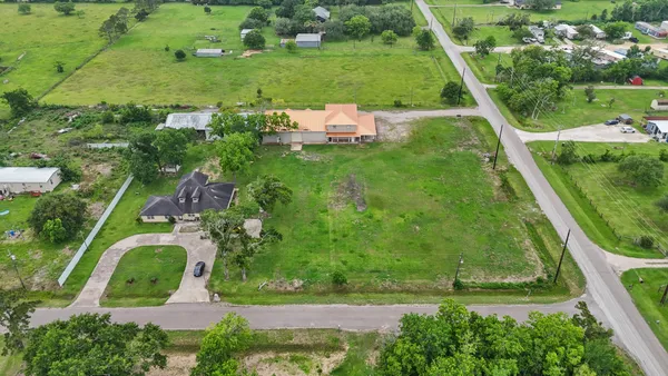 $860,000 | 5930 County Road 396, Alvin, TX 77511