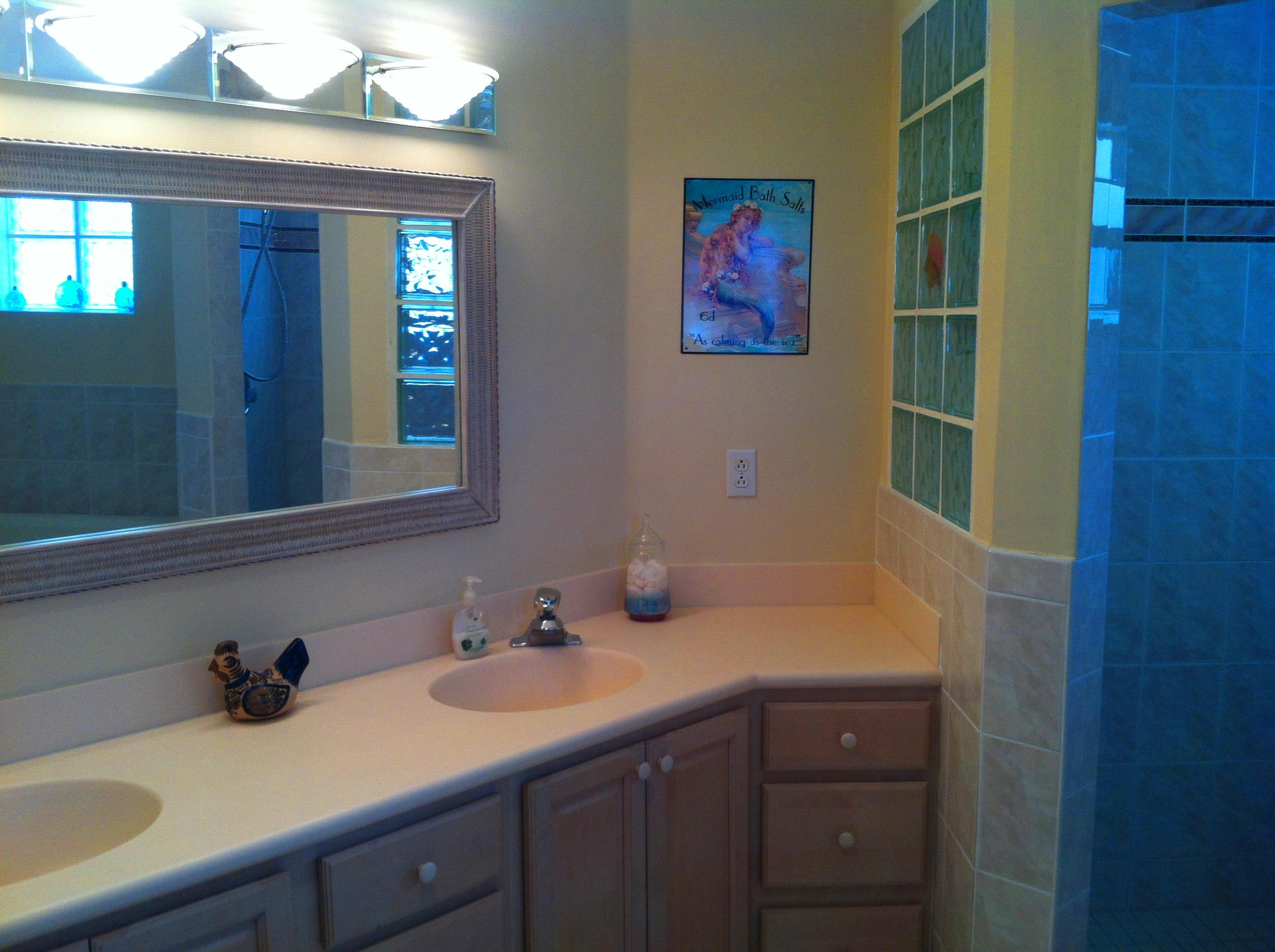 52 Mutiny Place Key Largo, FL 33037 - Photo 18 of 33 Master Bath 1