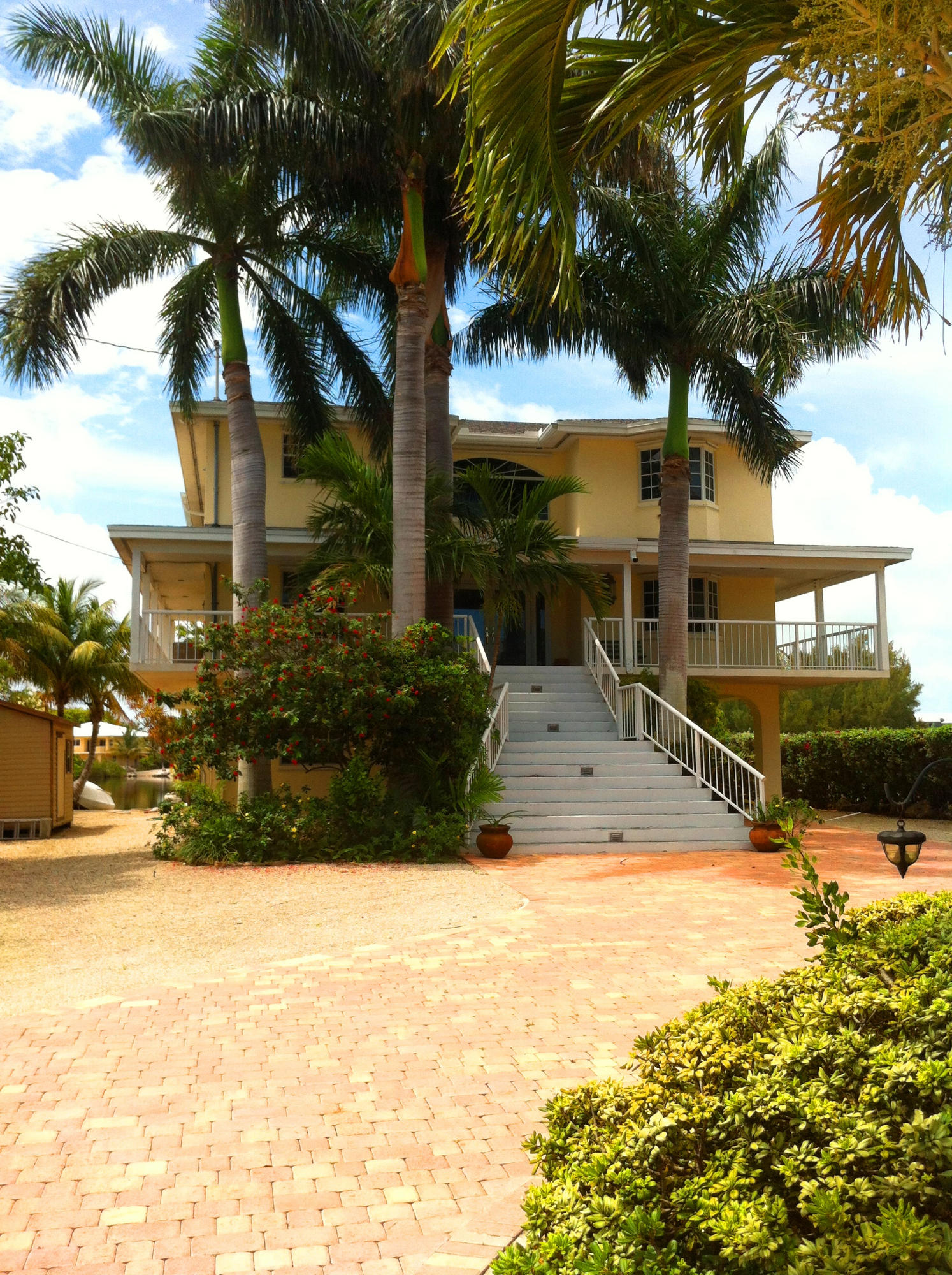 52 Mutiny Place Key Largo, FL 33037 - Photo 31 of 33 Front View