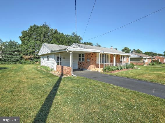 2190 Teslin Road York, PA 17404 - Photo 2 of 26