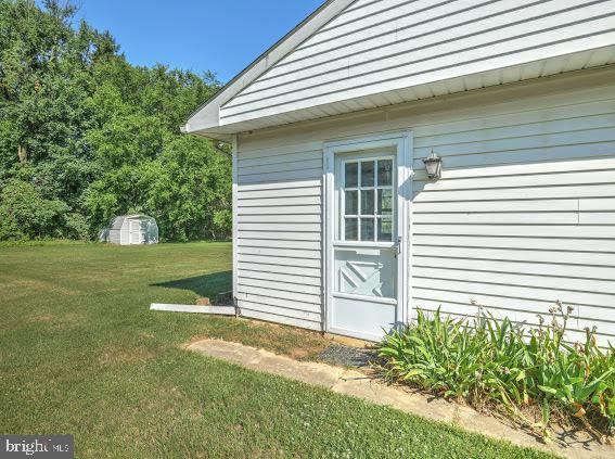 2190 Teslin Road York, PA 17404 - Photo 5 of 26