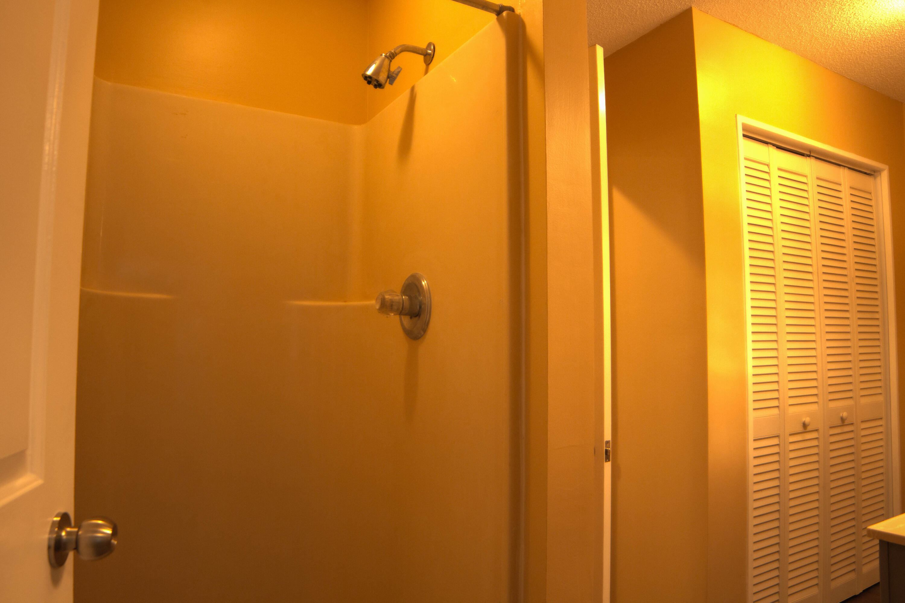 555 Durham Road Trenton, GA 30752 - Photo 54 of 85 upstairs bath 2