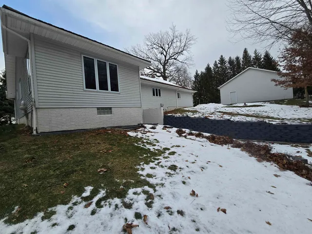 $449,900 | 12719 Garden Plain Road, Morrison, IL 61270